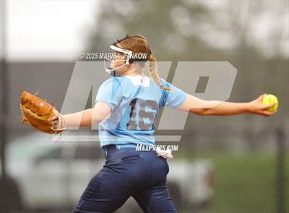 Thumbnail 3 in Bishop Grimes vs Onondaga photogallery.