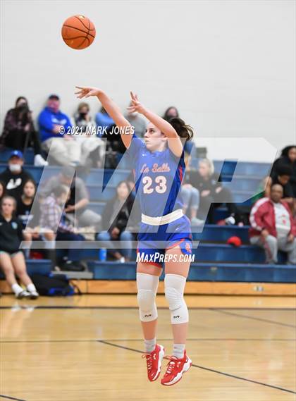 Thumbnail 1 in St. Anthony vs. La Salle (Nike Tournament of Champions) photogallery.