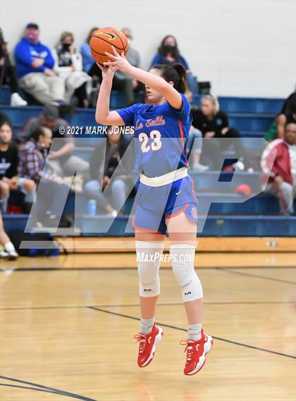 Thumbnail 3 in St. Anthony vs. La Salle (Nike Tournament of Champions) photogallery.