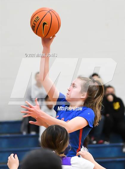 Thumbnail 2 in St. Anthony vs. La Salle (Nike Tournament of Champions) photogallery.
