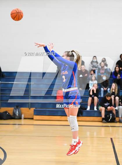 Thumbnail 1 in St. Anthony vs. La Salle (Nike Tournament of Champions) photogallery.