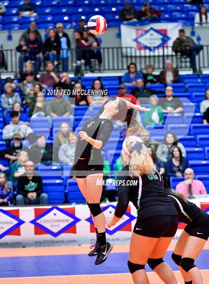 Thumbnail 2 in Hoxie vs. Paris (AAA 3A Final) photogallery.