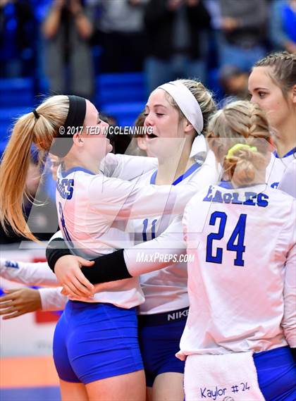 Thumbnail 3 in Hoxie vs. Paris (AAA 3A Final) photogallery.