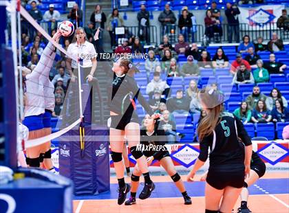 Thumbnail 1 in Hoxie vs. Paris (AAA 3A Final) photogallery.