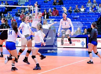 Thumbnail 3 in Hoxie vs. Paris (AAA 3A Final) photogallery.