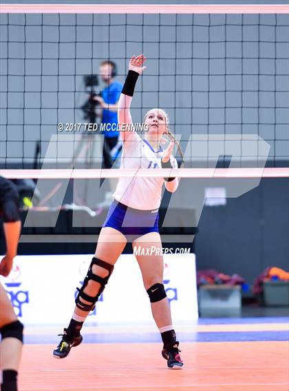 Thumbnail 3 in Hoxie vs. Paris (AAA 3A Final) photogallery.