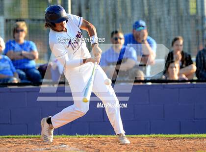 Thumbnail 3 in Bourgeois @ Thibodaux photogallery.