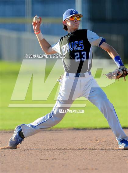 Thumbnail 3 in Bourgeois @ Thibodaux photogallery.
