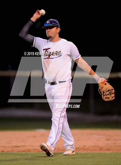 Thumbnail 1 in Bourgeois @ Thibodaux photogallery.