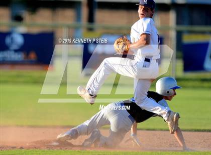 Thumbnail 3 in Bourgeois @ Thibodaux photogallery.