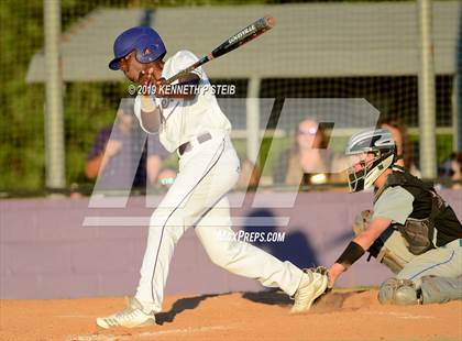 Thumbnail 1 in Bourgeois @ Thibodaux photogallery.