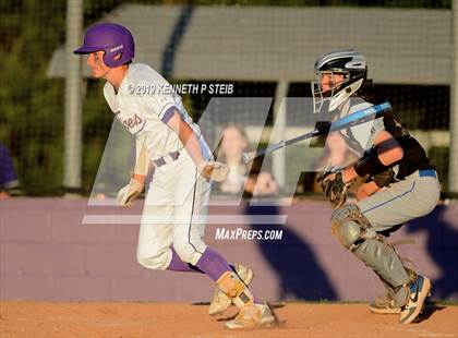 Thumbnail 3 in Bourgeois @ Thibodaux photogallery.