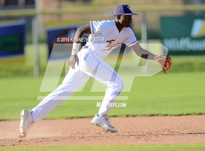 Thumbnail 1 in Bourgeois @ Thibodaux photogallery.