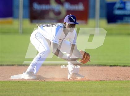 Thumbnail 1 in Bourgeois @ Thibodaux photogallery.