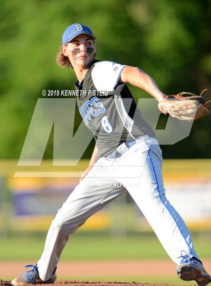 Thumbnail 2 in Bourgeois @ Thibodaux photogallery.
