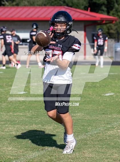 Thumbnail 2 in JV: Anahuac @ Kirbyville photogallery.