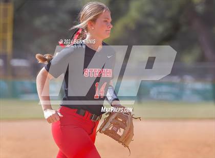 Thumbnail 2 in Appling County vs. Stephens County (GHSA 2A State Tournament) photogallery.