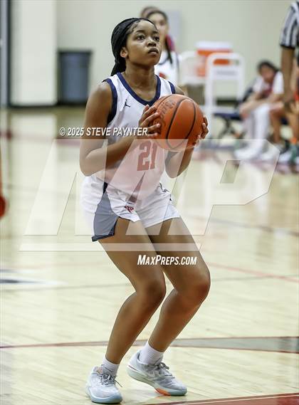 Thumbnail 3 in Parish Episcopal vs John Paul II (TAPPS 6A Dist.2 Playoff) photogallery.