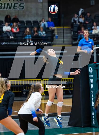 Thumbnail 2 in Green Canyon vs. Orem (UHSAA 4A Final) photogallery.