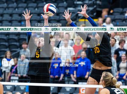 Thumbnail 2 in Green Canyon vs. Orem (UHSAA 4A Final) photogallery.
