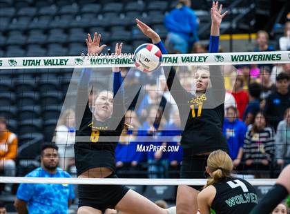 Thumbnail 3 in Green Canyon vs. Orem (UHSAA 4A Final) photogallery.
