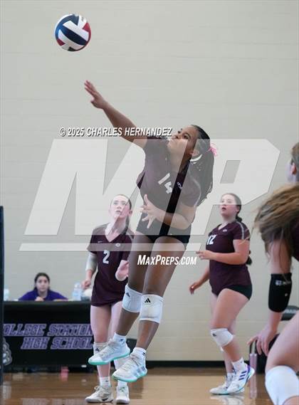 Thumbnail 1 in FR: A&M Consolidated @ College Station (A Teams) photogallery.