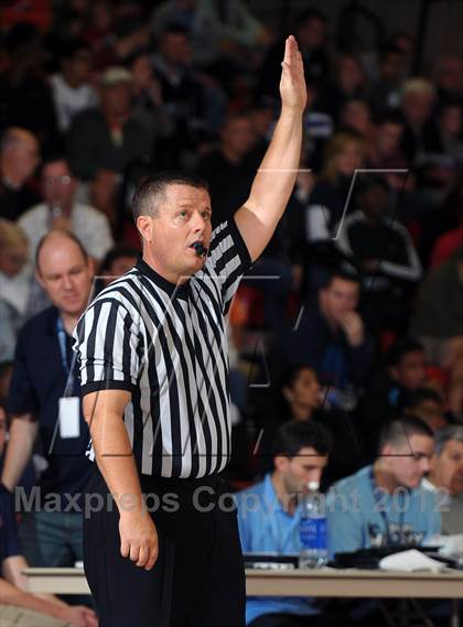 Thumbnail 2 in Harvard-Westlake vs. Westchester (MaxPreps Holiday Classic) photogallery.