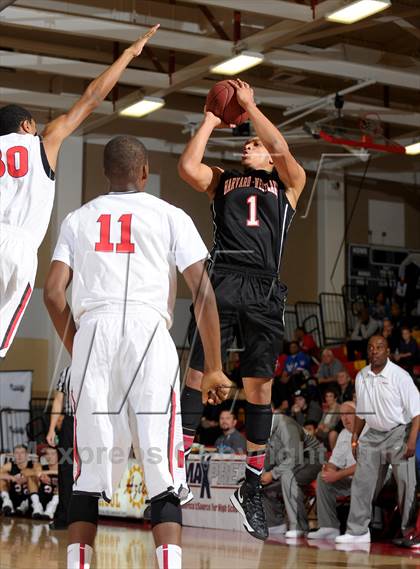 Thumbnail 2 in Harvard-Westlake vs. Westchester (MaxPreps Holiday Classic) photogallery.