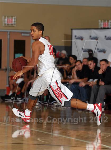Thumbnail 3 in Harvard-Westlake vs. Westchester (MaxPreps Holiday Classic) photogallery.