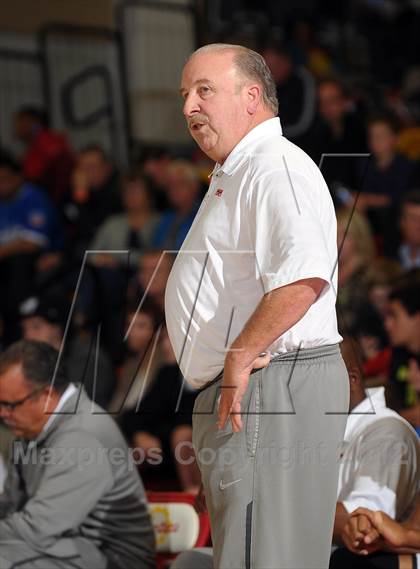 Thumbnail 1 in Harvard-Westlake vs. Westchester (MaxPreps Holiday Classic) photogallery.