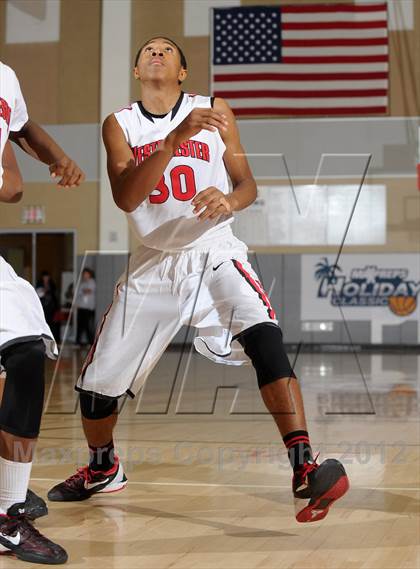 Thumbnail 2 in Harvard-Westlake vs. Westchester (MaxPreps Holiday Classic) photogallery.
