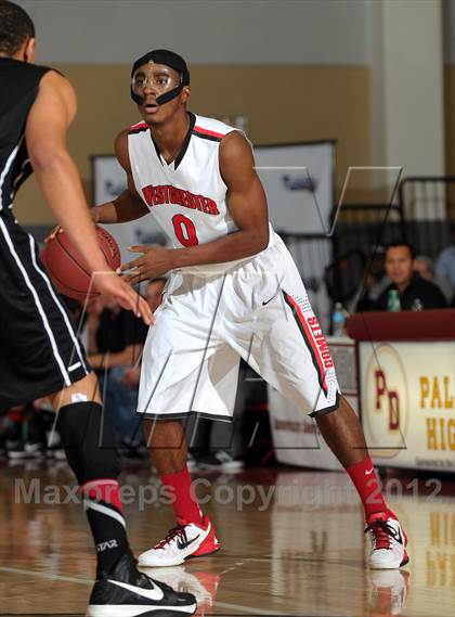 Thumbnail 2 in Harvard-Westlake vs. Westchester (MaxPreps Holiday Classic) photogallery.