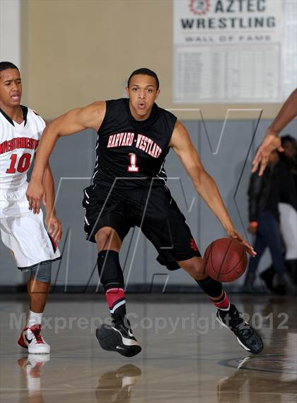 Thumbnail 2 in Harvard-Westlake vs. Westchester (MaxPreps Holiday Classic) photogallery.