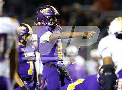 Thumbnail 1 in Norwalk vs. Lynwood photogallery.