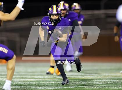 Thumbnail 2 in Norwalk vs. Lynwood photogallery.