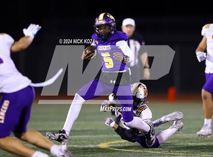 Thumbnail 1 in Norwalk vs. Lynwood photogallery.