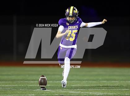 Thumbnail 1 in Norwalk vs. Lynwood photogallery.