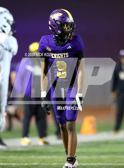 Thumbnail 1 in Norwalk vs. Lynwood photogallery.