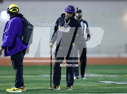 Thumbnail 2 in Norwalk vs. Lynwood photogallery.