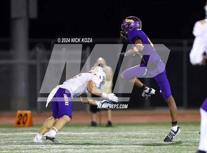 Thumbnail 2 in Norwalk vs. Lynwood photogallery.