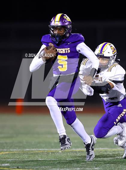 Thumbnail 1 in Norwalk vs. Lynwood photogallery.
