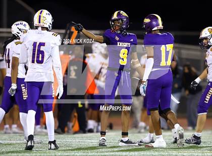 Thumbnail 3 in Norwalk vs. Lynwood photogallery.
