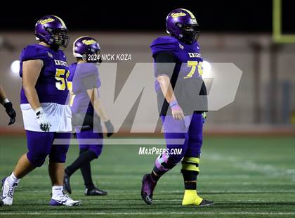 Thumbnail 2 in Norwalk vs. Lynwood photogallery.