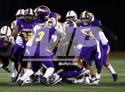 Thumbnail 2 in Norwalk vs. Lynwood photogallery.