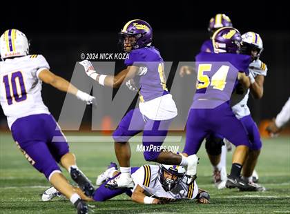 Thumbnail 2 in Norwalk vs. Lynwood photogallery.