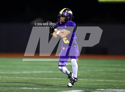 Thumbnail 3 in Norwalk vs. Lynwood photogallery.
