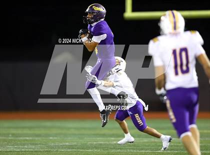 Thumbnail 2 in Norwalk vs. Lynwood photogallery.
