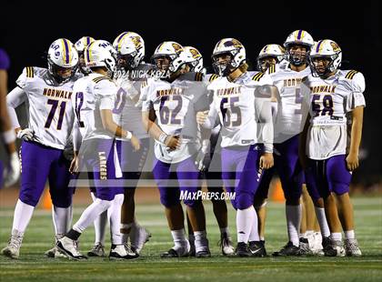 Thumbnail 2 in Norwalk vs. Lynwood photogallery.