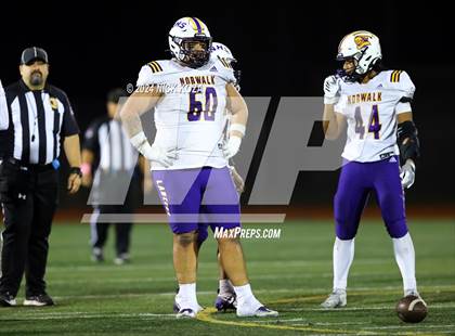 Thumbnail 2 in Norwalk vs. Lynwood photogallery.