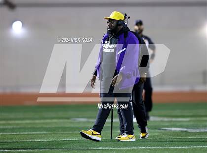 Thumbnail 1 in Norwalk vs. Lynwood photogallery.